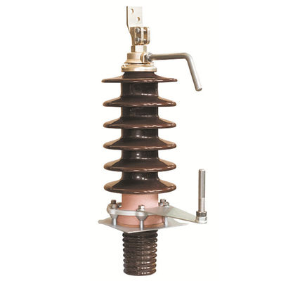피뢰침 막대를 가진 사기그릇 전기 변압기 투관 12-24-36KV